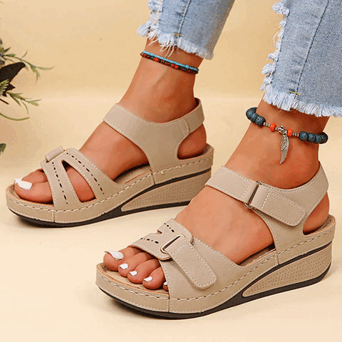 LUCIE - Stylish and Chic Sandals