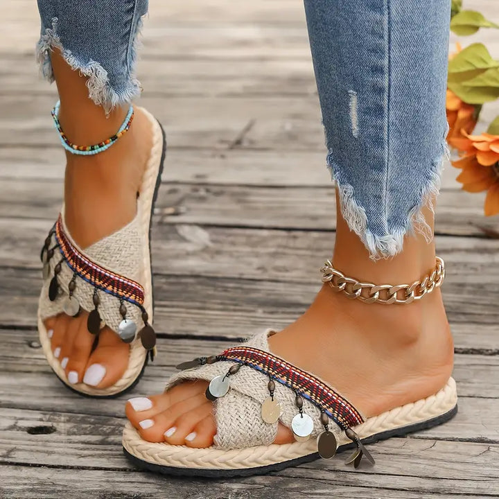 Glenda - Trendy Women's Crisscross Sandals for Comfort and Style