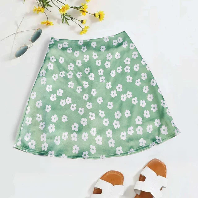 Theresa - Mini Skirt With Daisy Print