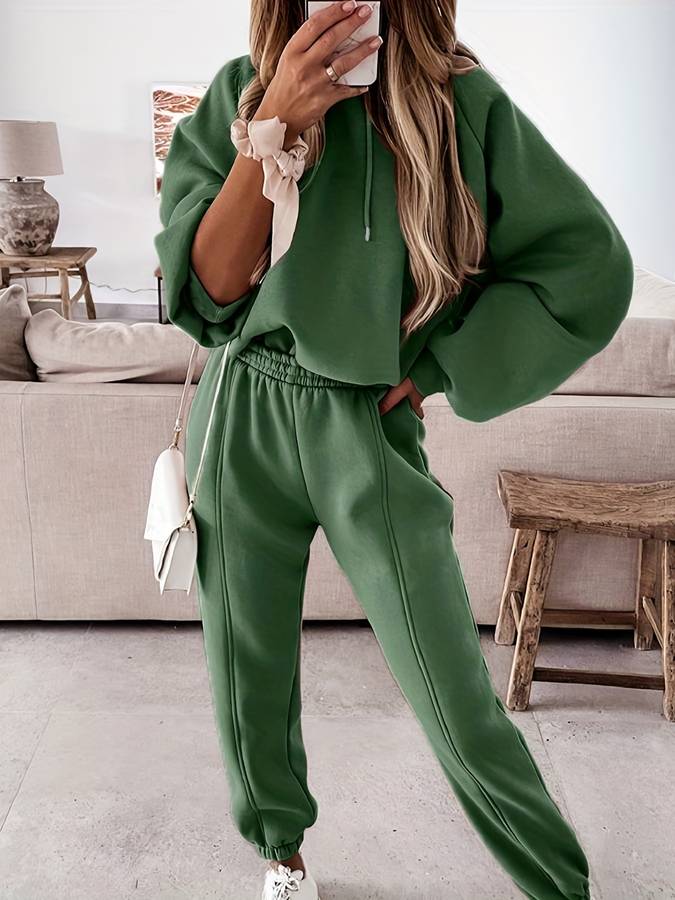 Karina - Stylish Oversized Hoodie and Jogger Set for Women