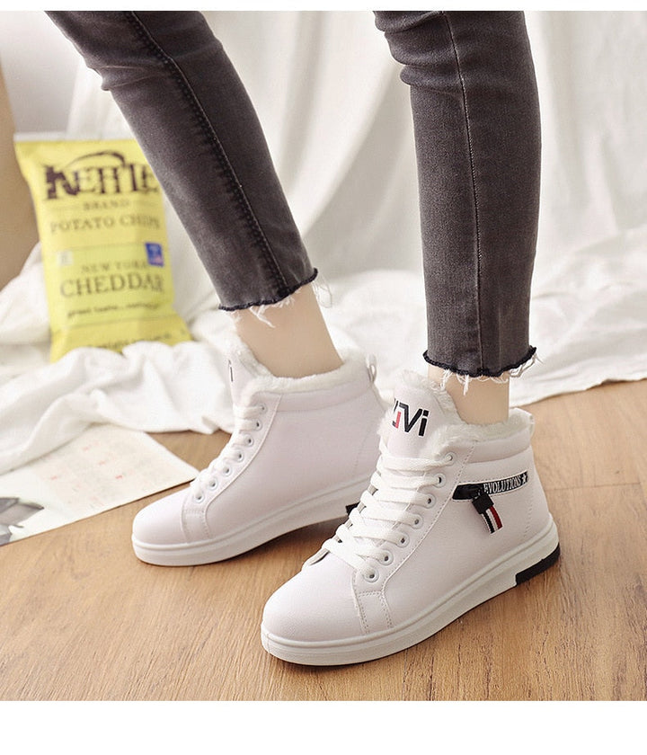 Dahlia - Luxurious, comfortable and lined ankle boots for women