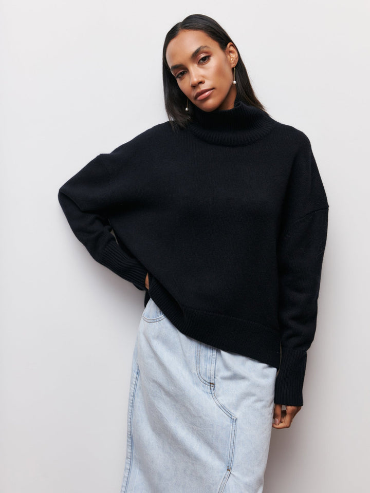 Evelyn™ - Snug Turtleneck Sweater