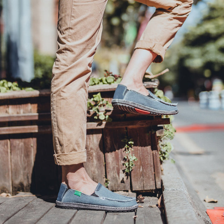 ALEXANDER - Comfortable and breathable loafer