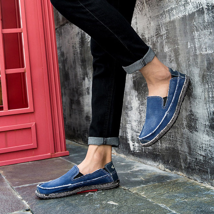 ALEXANDER - Comfortable and breathable loafer