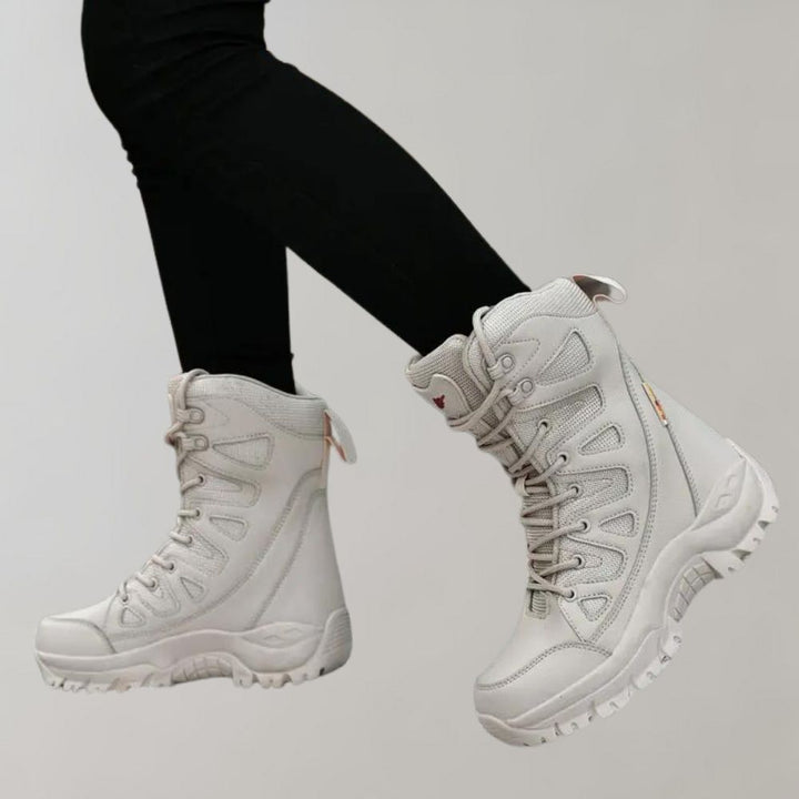 Stylish winter hiking boots for women - Maaria collection