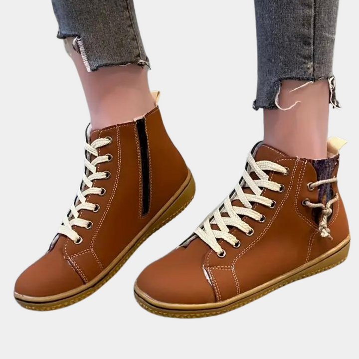 Chic and Trendy Women's Boots