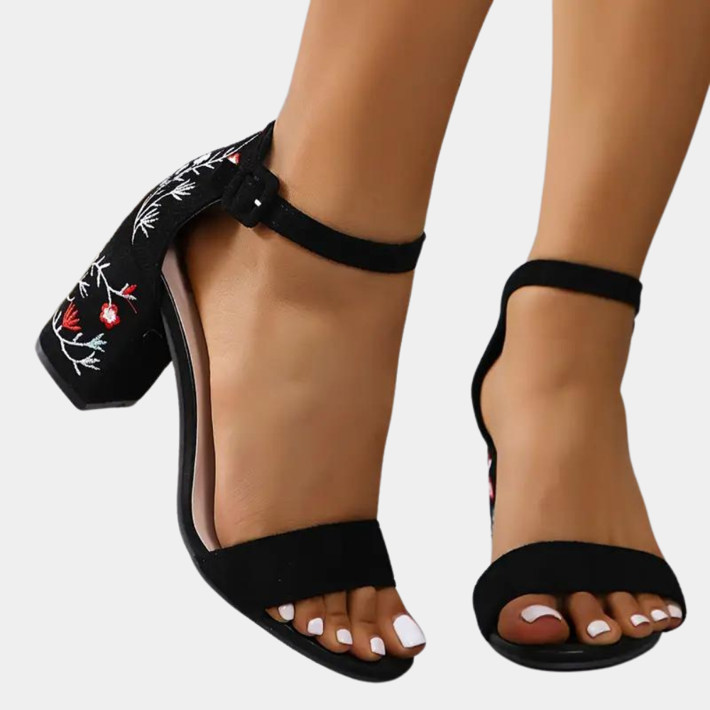 Chic Women's Sandals with Stylish Floral Print