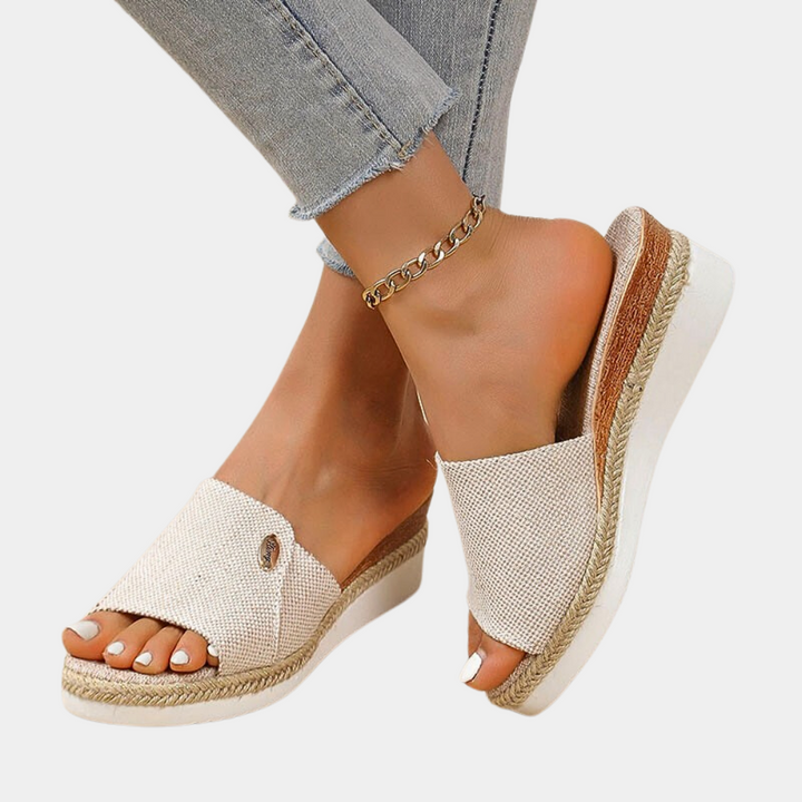 Chic and Comfortable Casual Sandals for Women