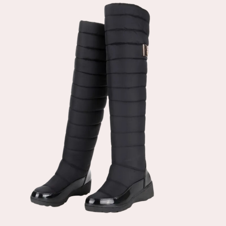 Stylish and comfortable overknee boots for women