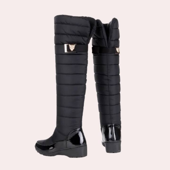 Stylish and comfortable overknee boots for women