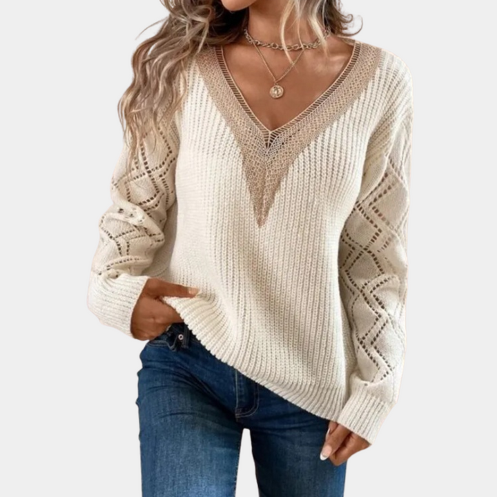 Stylish women's long-sleeved knitted jumper