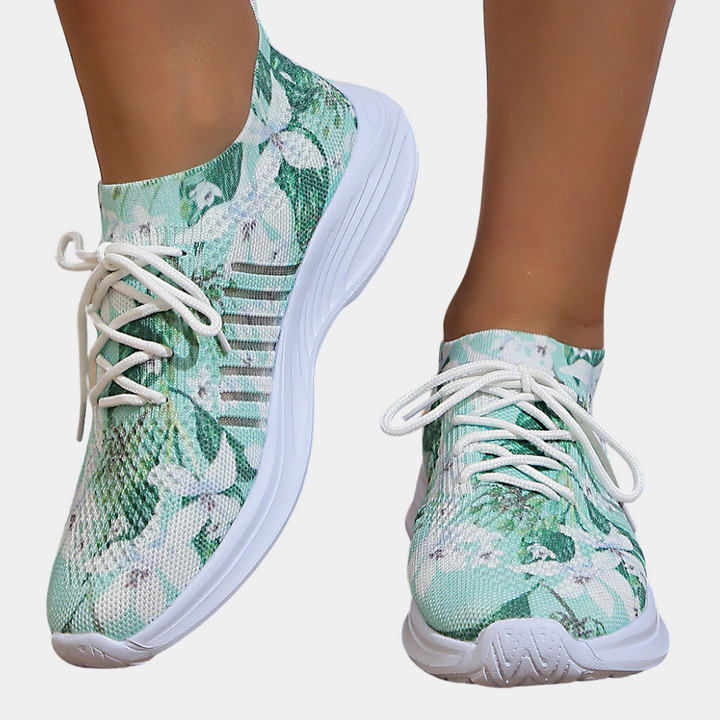 Elegant and ultra-light women's trainers for ultimate comfort