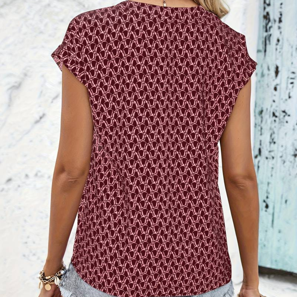 Bernice - Trendy V-neck T-shirt with Stylish Geometric Motif and Short Sleeves