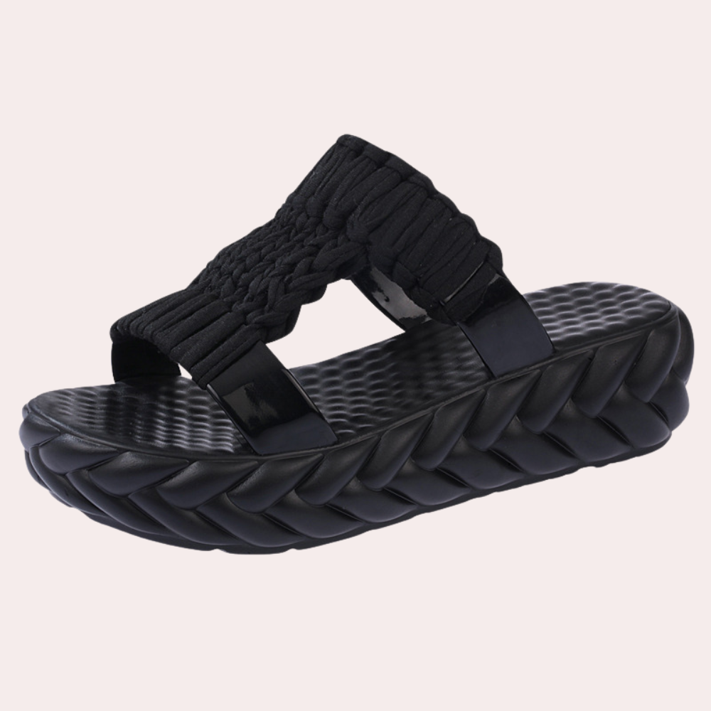 Lia - Stylish braided sandals for a carefree summer look