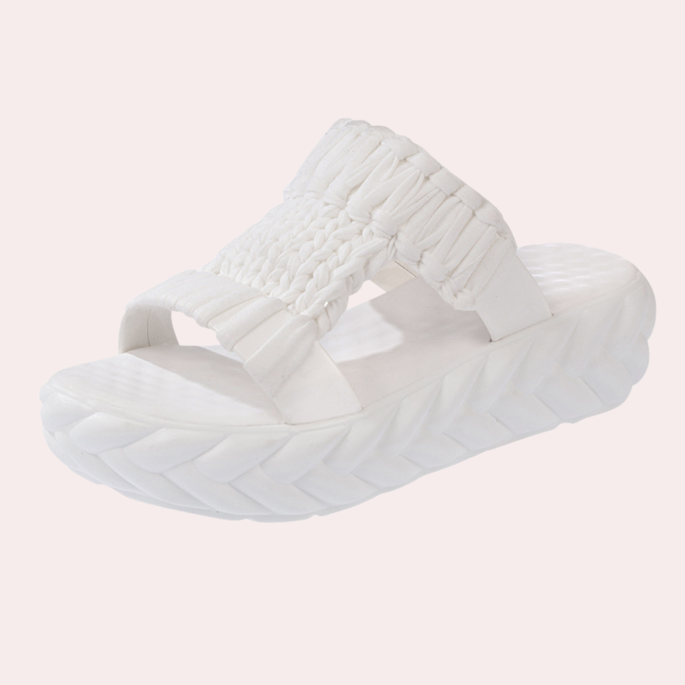 Lia - Stylish braided sandals for a carefree summer look