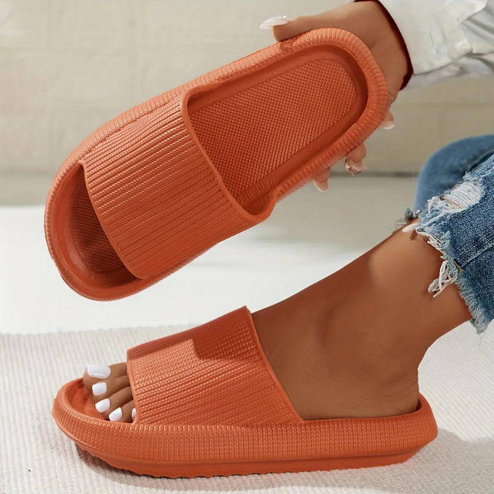 Senta - Elegant and Comfortable women's slippers