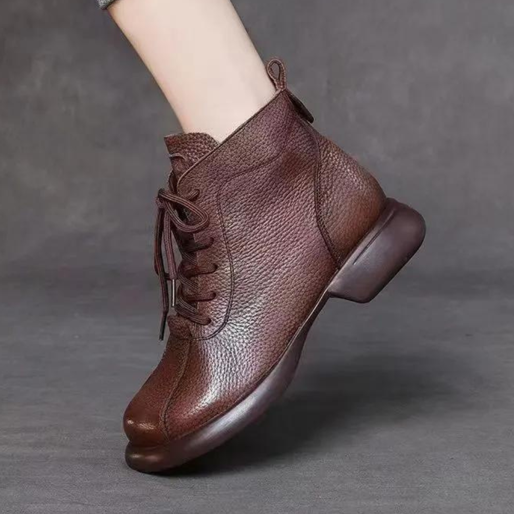 Madelca - Stylish Women's Round Nose Ankle Boots for a Casual Look