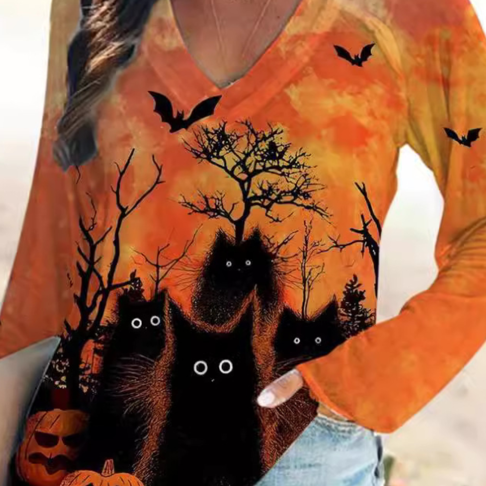 Rella - Feminine T-shirt with a Playful Halloween Cat Print