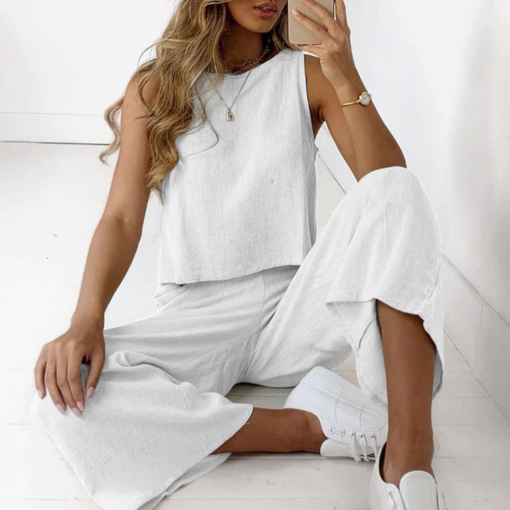 Karla - Stylish Sleeveless Comfort Set for the Fashion-conscious Woman