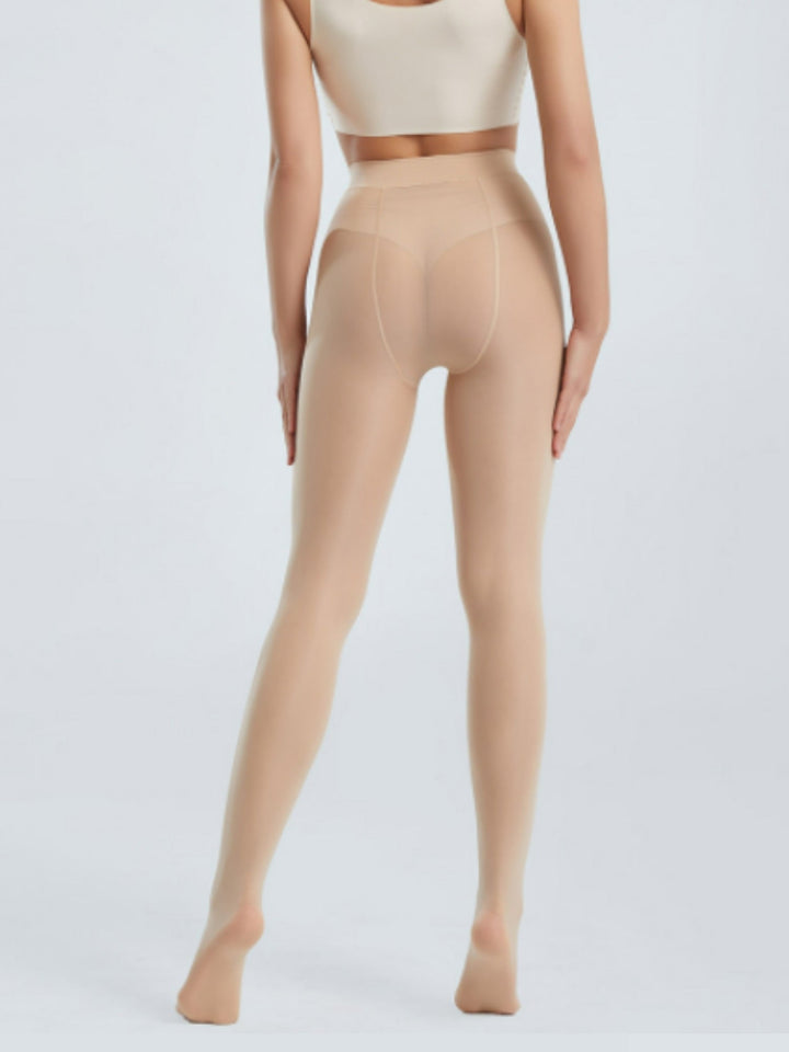 Elle - Luxury Comfort and Durability: Tights for Every Season for the Modern Woman