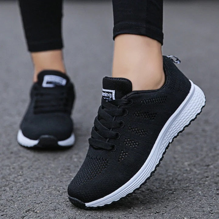 Nia - Elegant and comfortable casual trainers