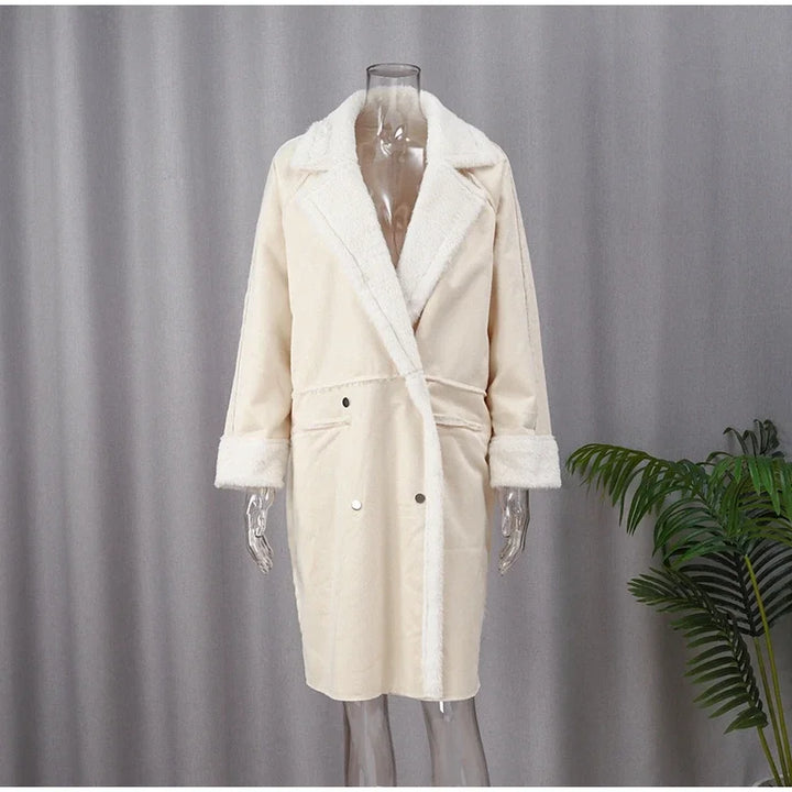 Annabelle™ - Elegant Fur Overcoat