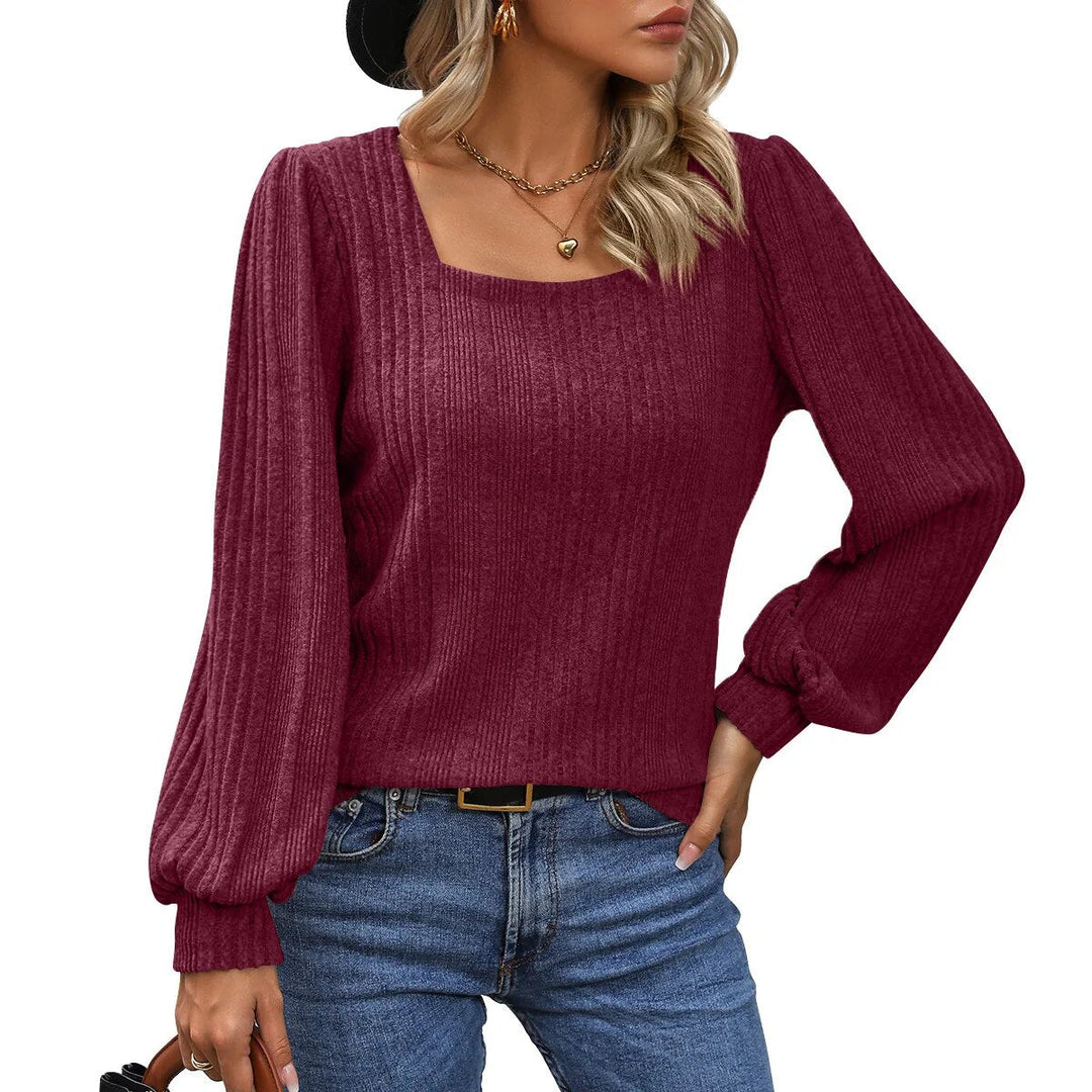 Scarlett™ - Trendy Top with Stylish Neckline