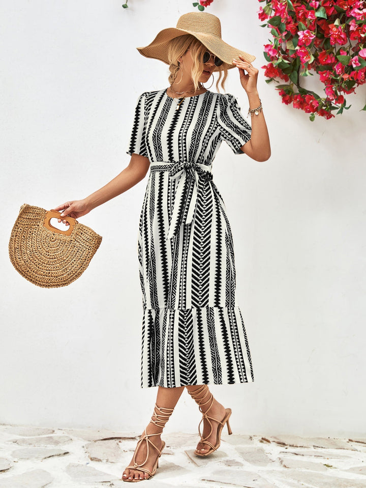 Jeralyn - Elegant Midi Dress with Stylish Stripes