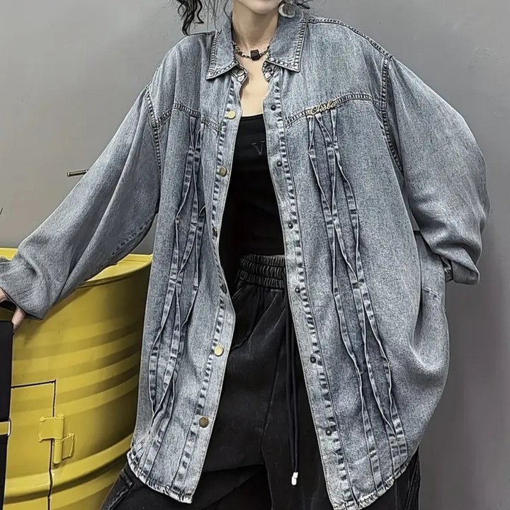Stylish AIRIS Women's Coat for a Refined Look