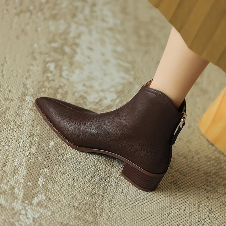 Stylish leather boots with tapered toe - Dorothy