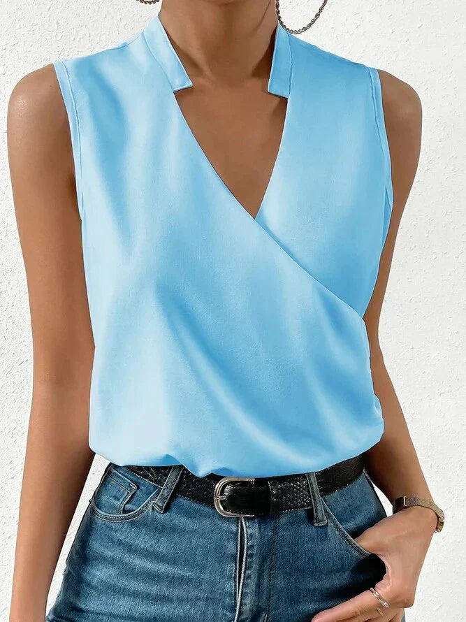 Nora - Elegant Sleeveless Women's V-neck Top for a Summer Look