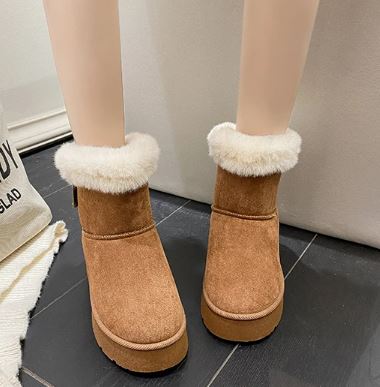 Stylish Warm Fur Boots in Elegant Pink
