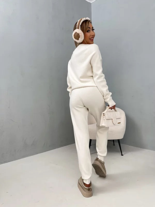 Nemia - Elegant Loungewear Set for the Fashion-conscious Woman